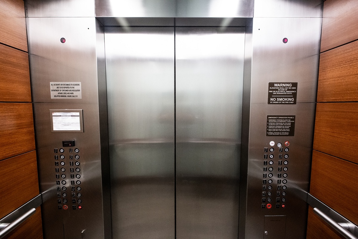 Pourquoi ne pas envisager un ascenseur personnel dans votre résidence ?